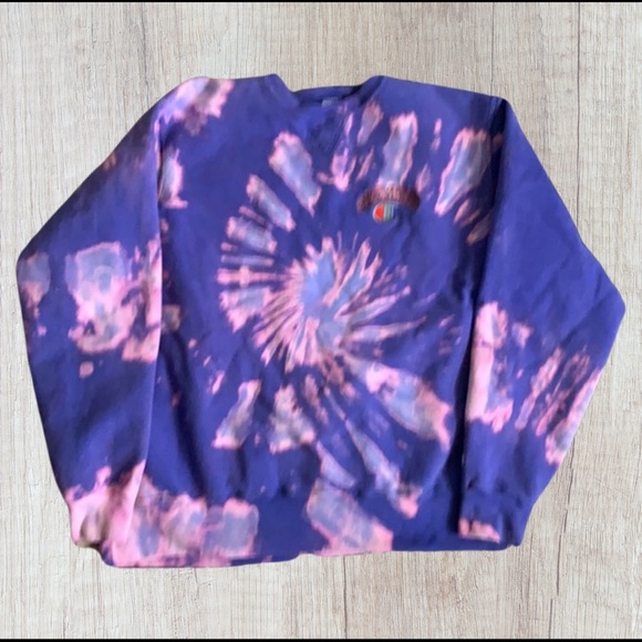 ❌SOLD❌ Vintage Champion Sweatshirt - Picture 2 of 5